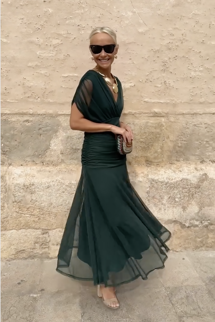 Louise | Elegancka sukienka maxi na przyjęcie z dekoltem w serek